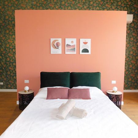 Hibiscus - Etnea Rooms Catania-Fontanarossai nemzetközi repülőtér Kültér fotó