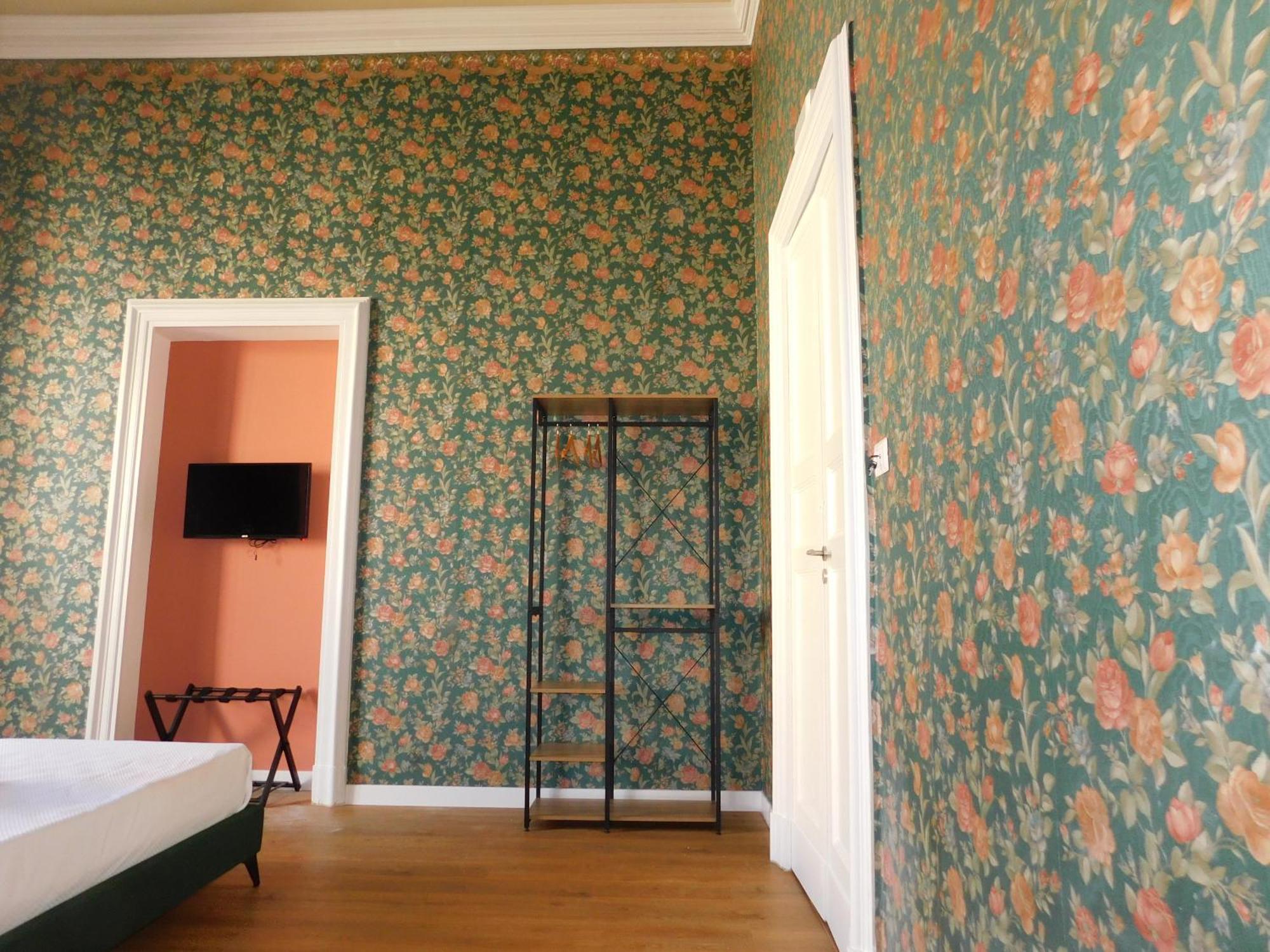 Hibiscus - Etnea Rooms Catania-Fontanarossai nemzetközi repülőtér Kültér fotó