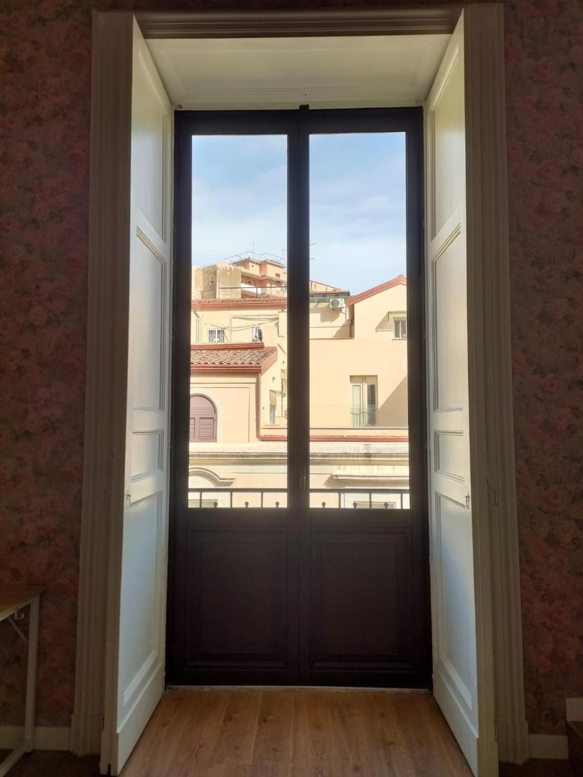 Hibiscus - Etnea Rooms Catania-Fontanarossai nemzetközi repülőtér Kültér fotó